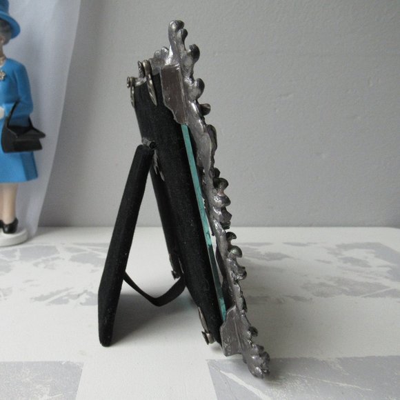 Enamel Floral Leaf Rhinestone Pink Flowers Small Picture Frame - Picture 7 of 9